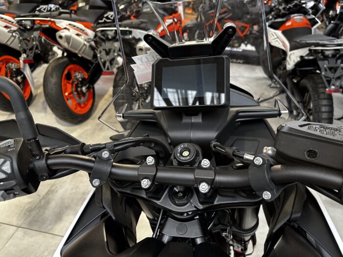 2024 KTM 790 ADVENTURE - weiss – Bild 3