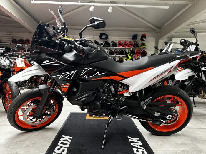 KTM 890 SMT 2024 / 15 km EZ 07/24