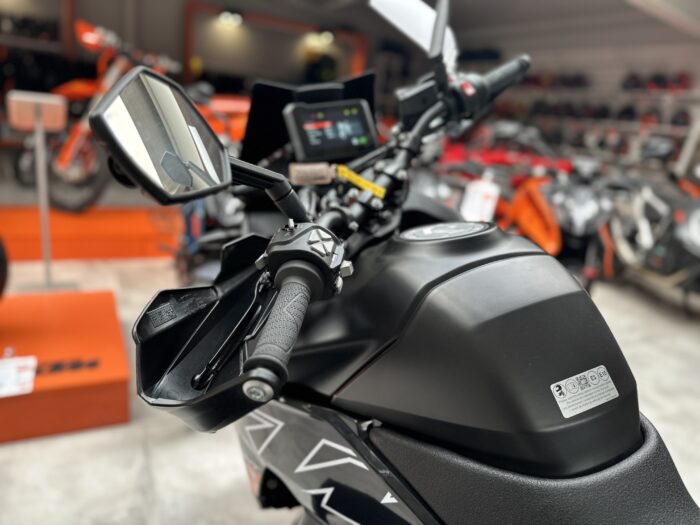 KTM 890 SMT 2024 / 15 km EZ 07/24 – Bild 8