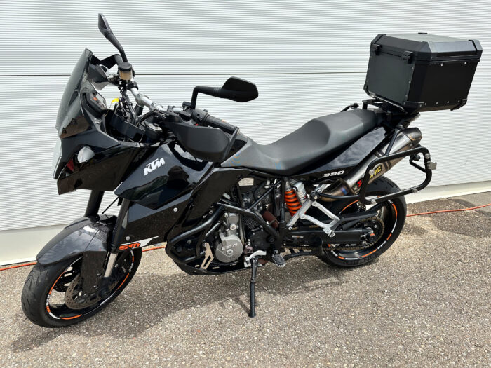 KTM 990 SUPERMOTO T