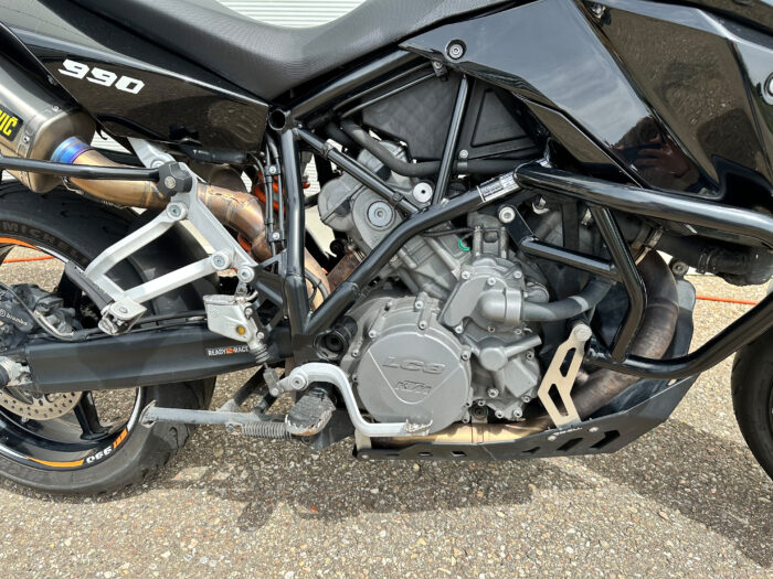 KTM 990 SUPERMOTO T – Bild 8