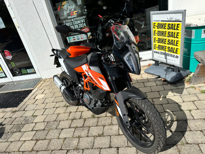 2024 KTM 390 ADVENTURE - orange Vorführfahrzeug Demo – Bild 2