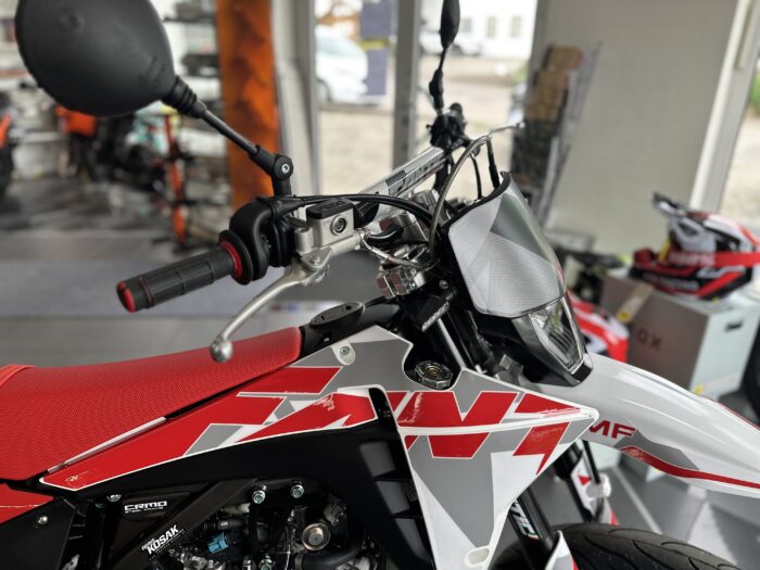 Fantic XMF 125 Performance 2025 weiß – Bild 10