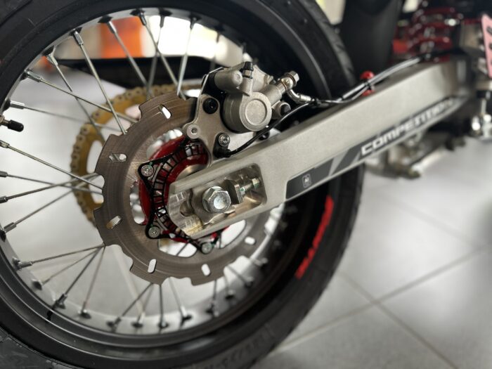 Fantic XMF 125 Competition 2025 weiß – Bild 5
