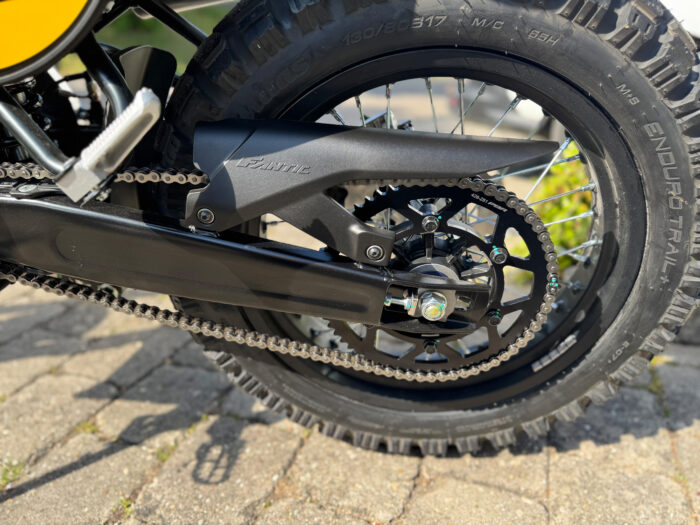 Fantic Caballero SCRAMBLER 125 2025 - schwarz – Bild 3