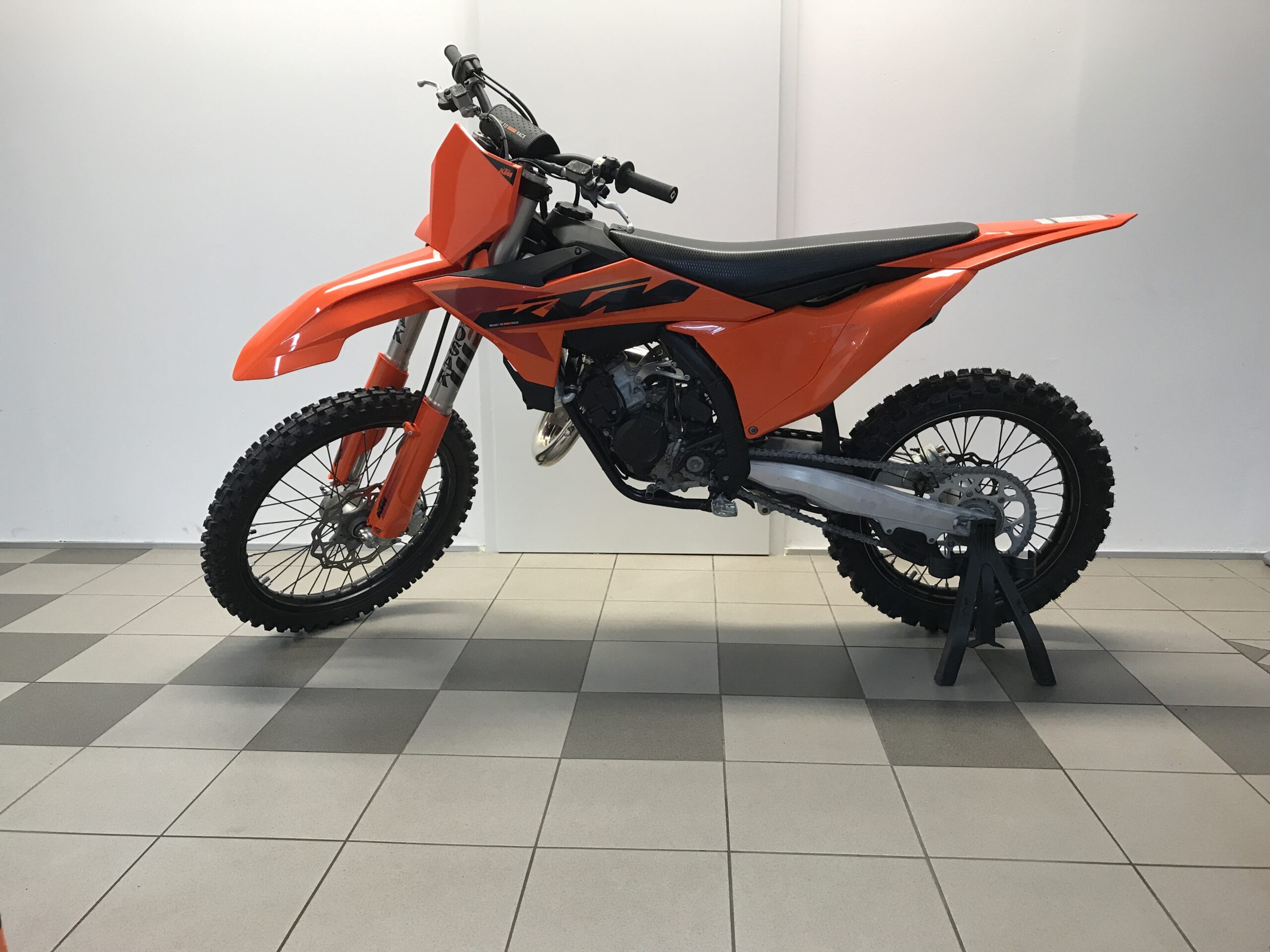 KTM 125 SX 2025 - 50 Betriebsstunden – Bild 3